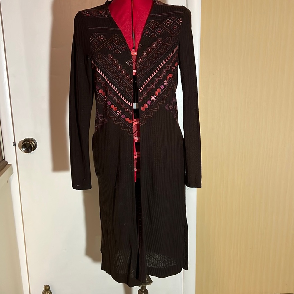 Knox Rose Long Cardigan Style Top